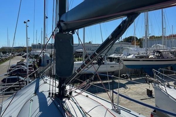1997 New England Boatworks CustomTripp 43